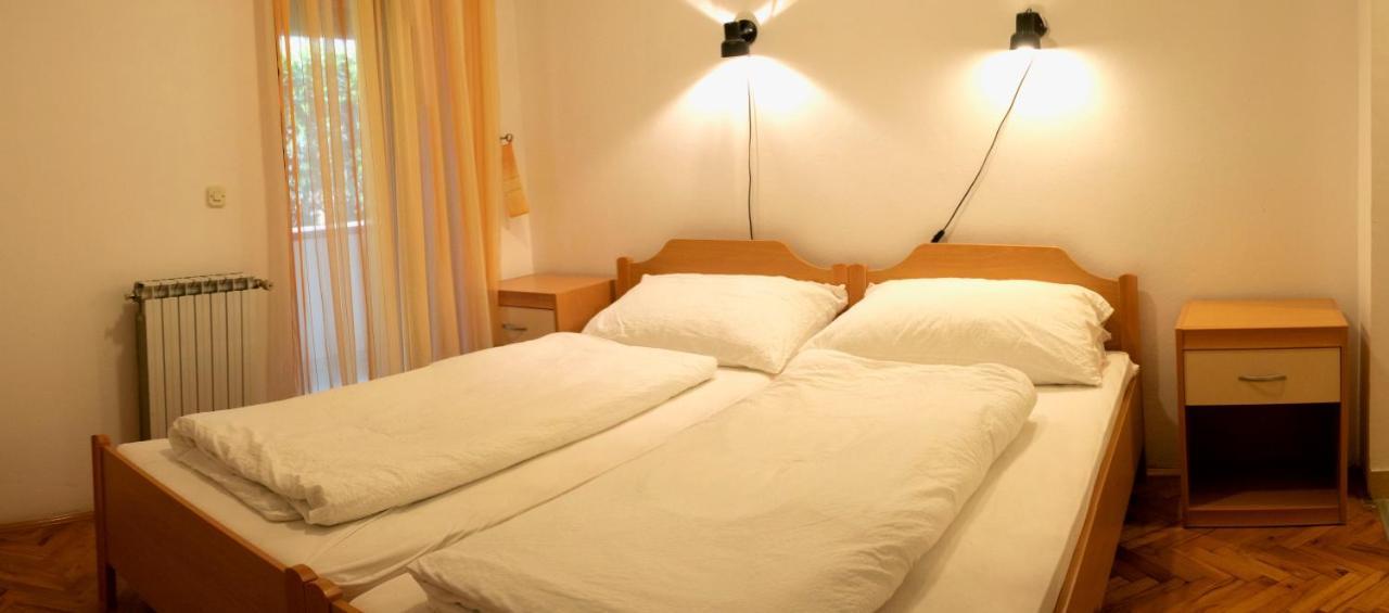 Vila Albatros Bed and Breakfast Rovinj Buitenkant foto