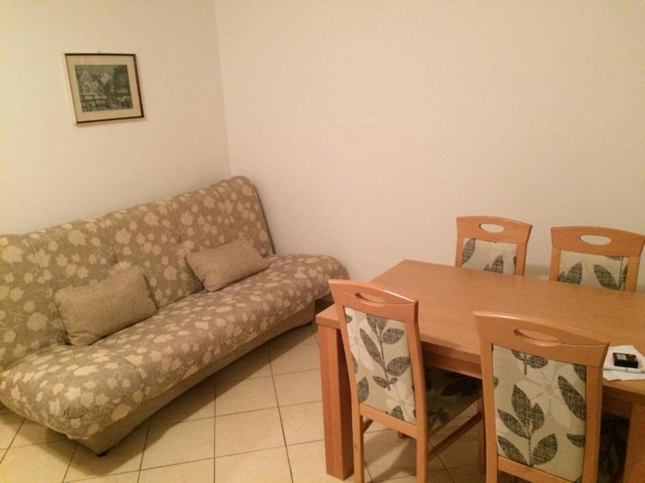 Vila Albatros Bed and Breakfast Rovinj Buitenkant foto